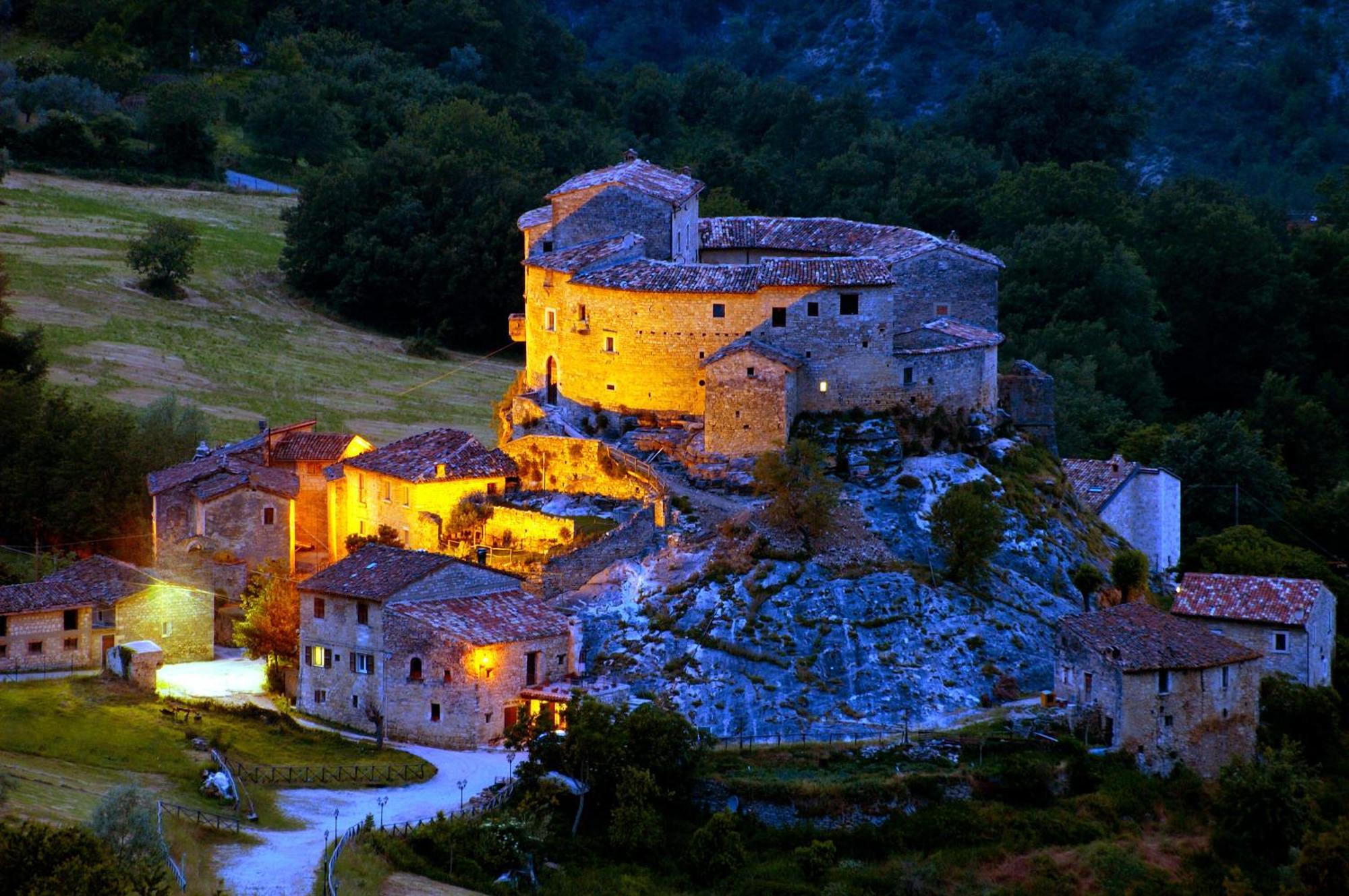 Castel Di Luco Hotel Acquasanta Terme Bagian luar foto