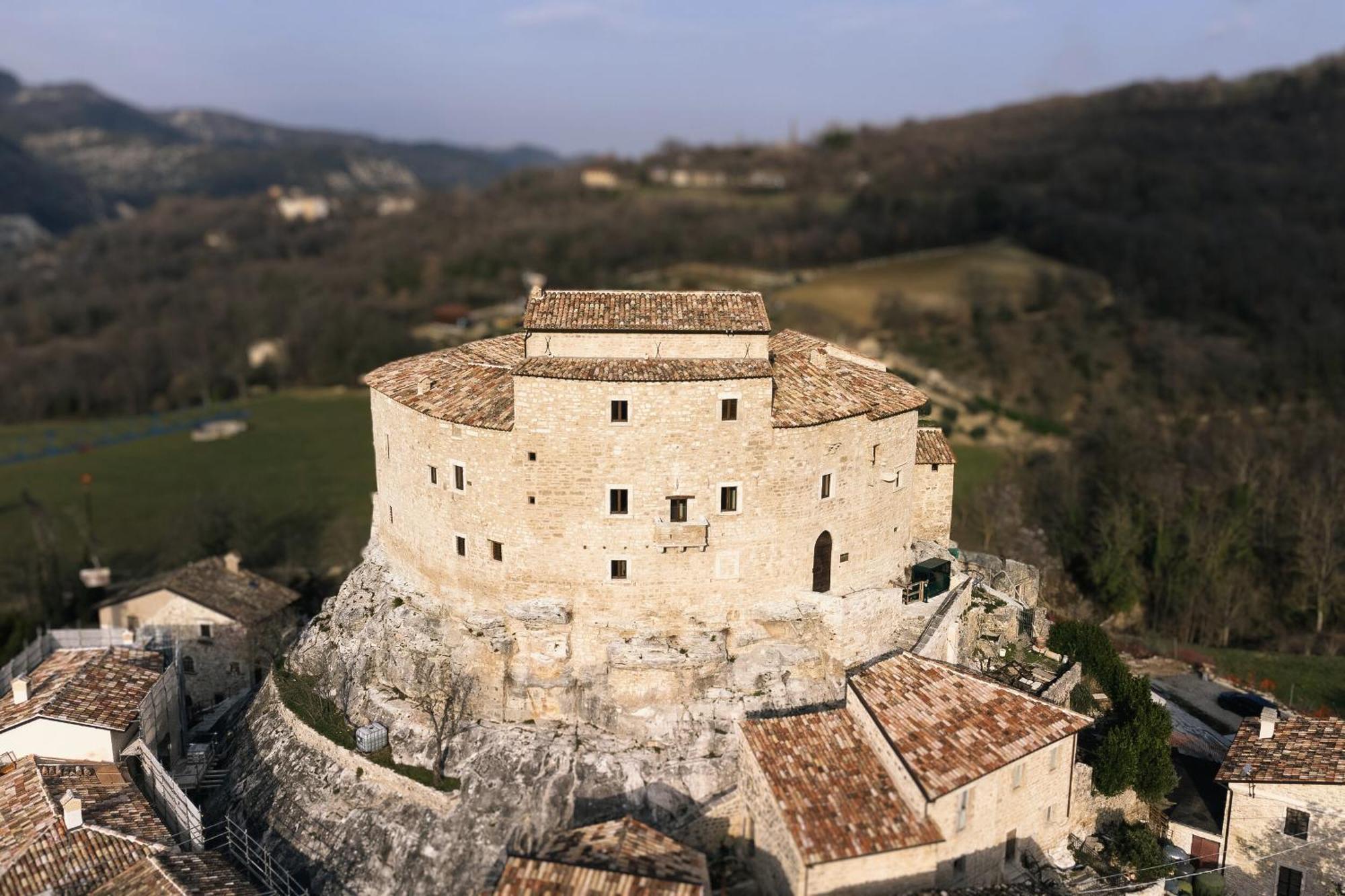 Castel Di Luco Hotel Acquasanta Terme Bagian luar foto
