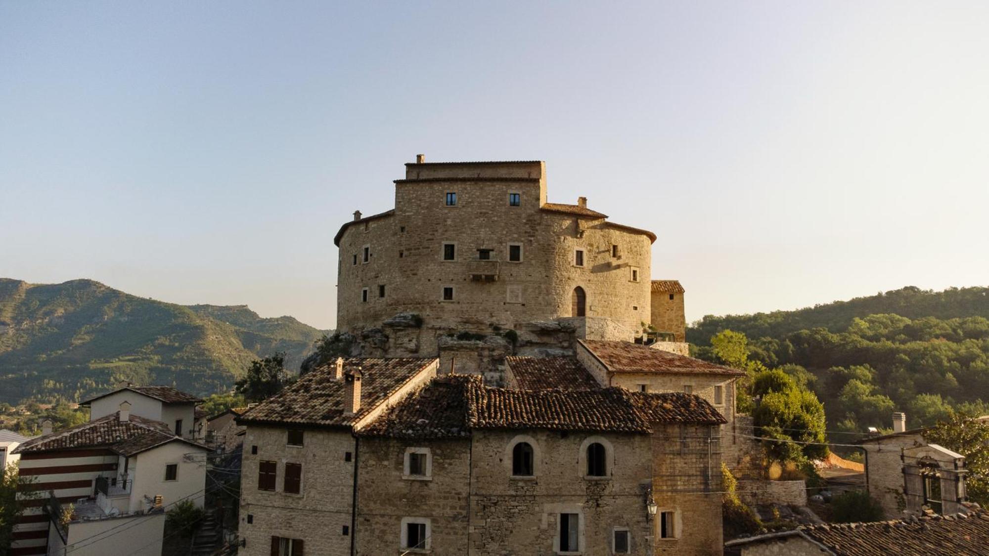 Castel Di Luco Hotel Acquasanta Terme Bagian luar foto